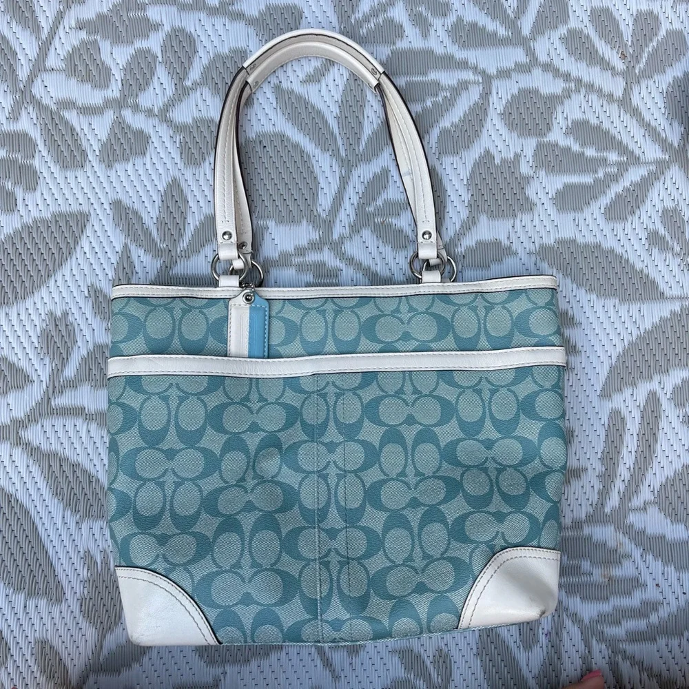 Coach Chelsea Heritage Monogram Tote - Picture 2 of 9